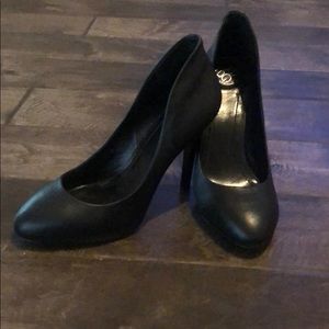 BCBG black heels 👠 size 8